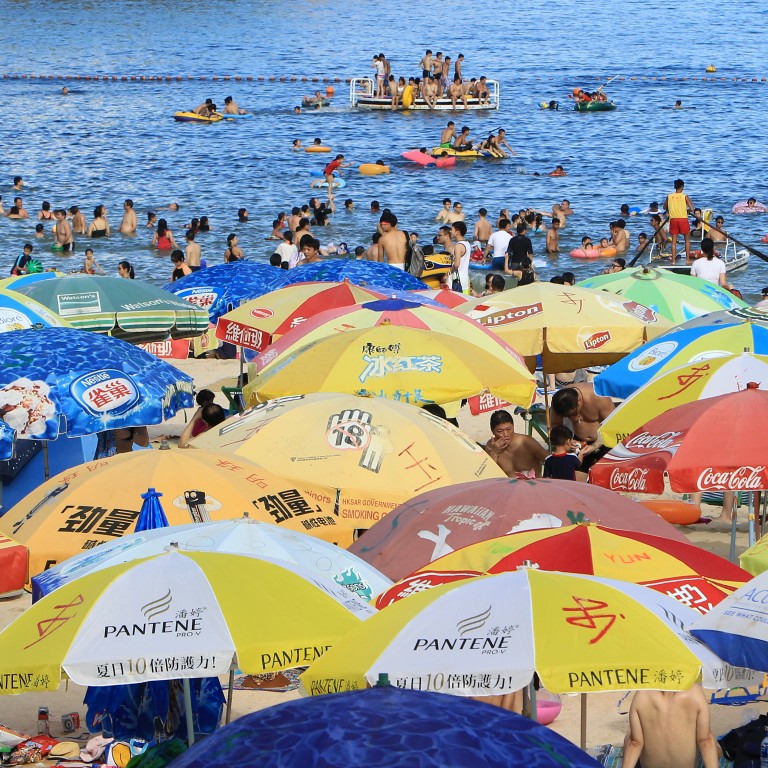 Winter Is Coming Hong Kong Sizzles In 30 degree Temperatures On First