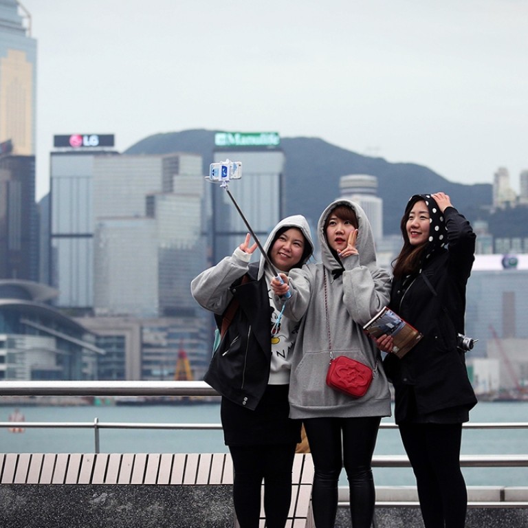 Hong Kong Officials Issue Third Cold Weather Warning As Intense