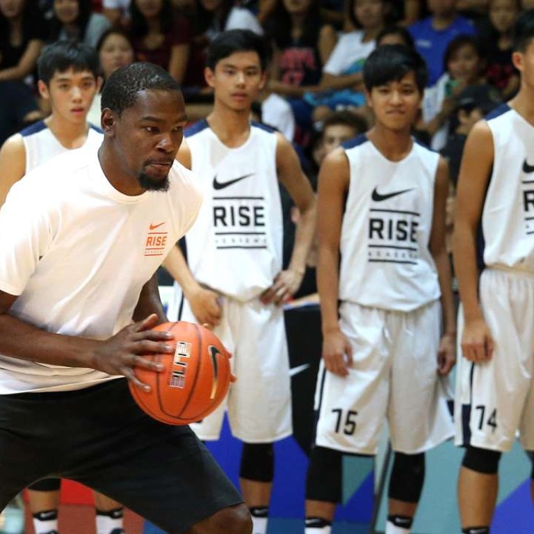 Star Struck Nba Royalty Kevin Durant Delights Hong Kong