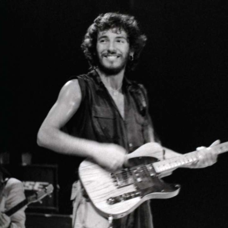 Book Review With Born To Run Bruce Springsteen Charts A True