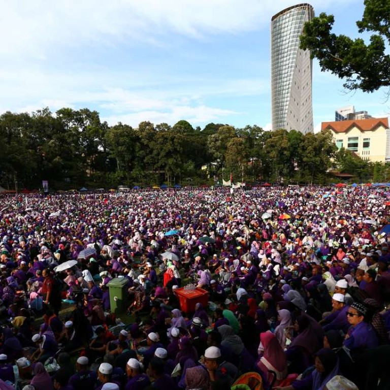 Tens Of Thousands Rally In Support Of Islamic Penal Code Bill South China Morning Post