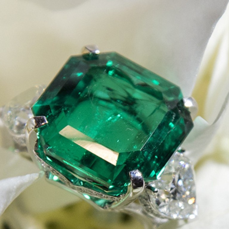 emeralds, rubies and yellow diamonds 