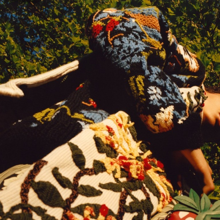 ロエベ　ウィリアムモリス　フォレスト　ポスター　LOEWE  Morris② Loewe draws inspiration from William Morris' wonderland