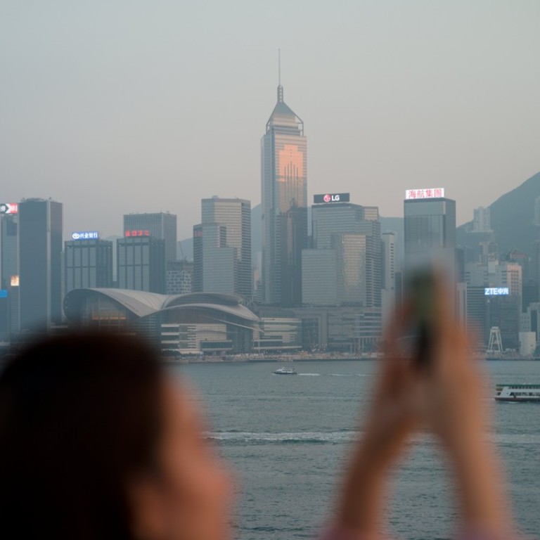 Hong Kong Braces For Weekend Temperature To Dip By 6 Degrees Celsius 