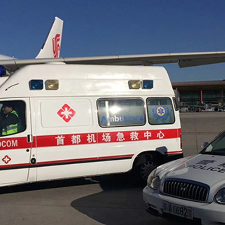 Chinese passenger faints 20 minutes into flight, throws tantrum when