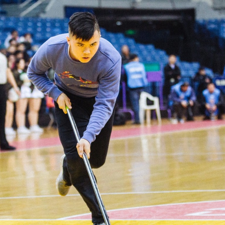 The Chinese Basketball Court Cleaner Whose Work Ethic Propelled