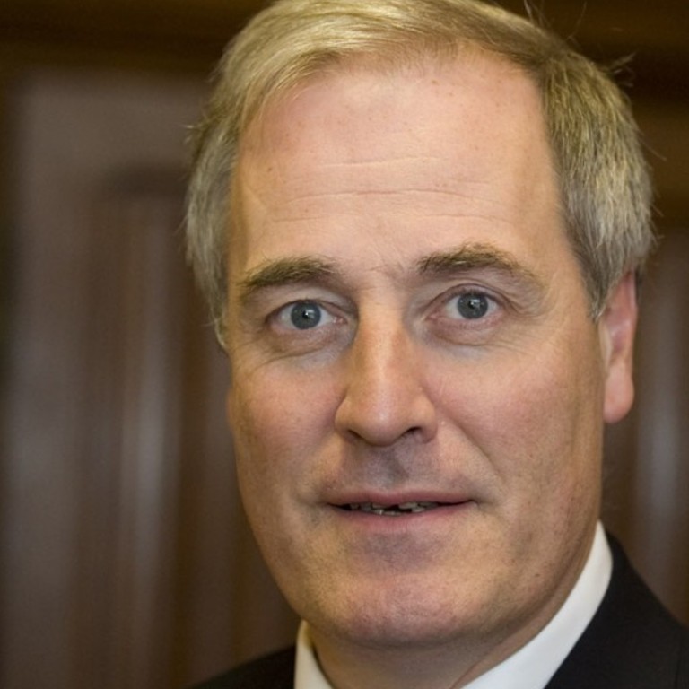 courtesy British lord arrives late for work, is so