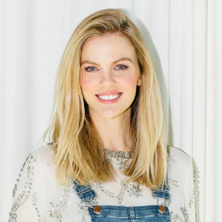 7 top travel tips: what are ex-model Brooklyn Decker’s must-have items - Brooklyn Decker: Sexy Pics Of The Model-Turned-Actress Crushing It