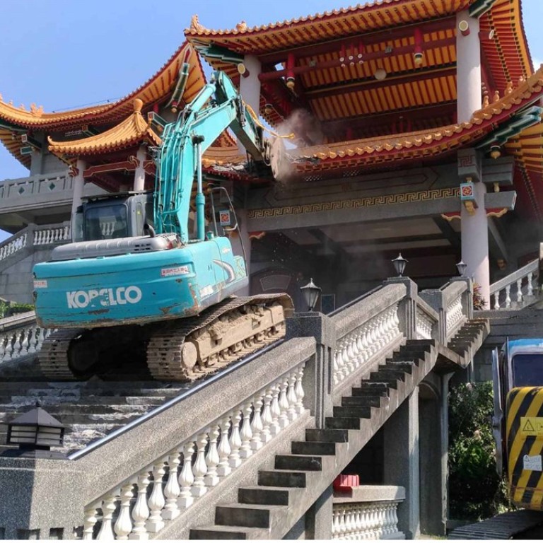 Taiwan Bulldozes Illegal Communist Shrine At Buddhist Temple