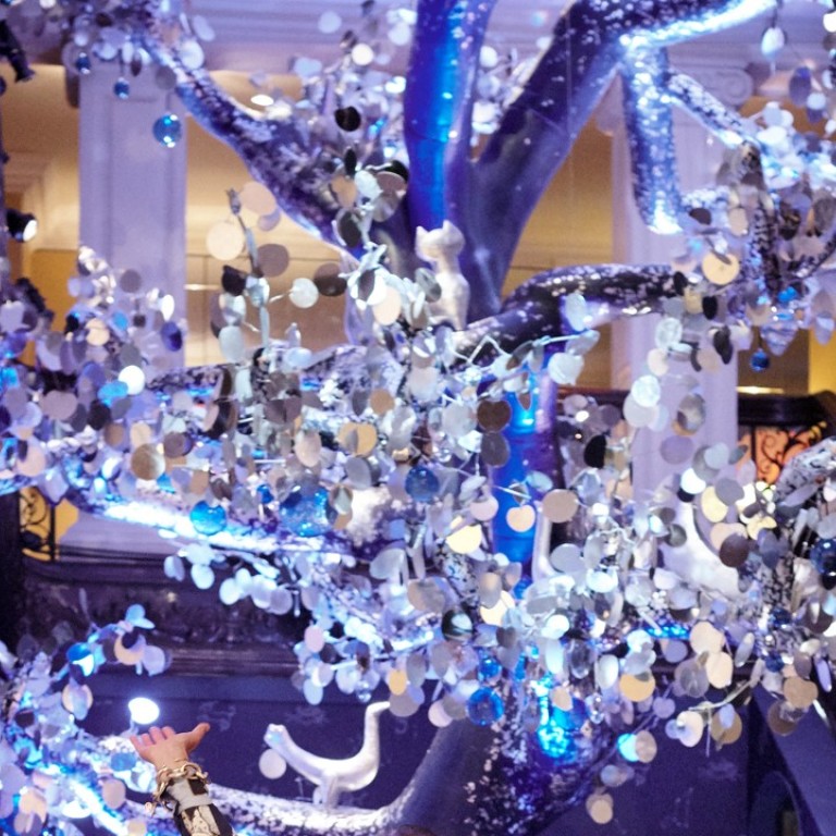 Love Inspires Fashion Designer Diane Von Furstenberg S Claridge S Hotel Christmas Tree South China Morning Post