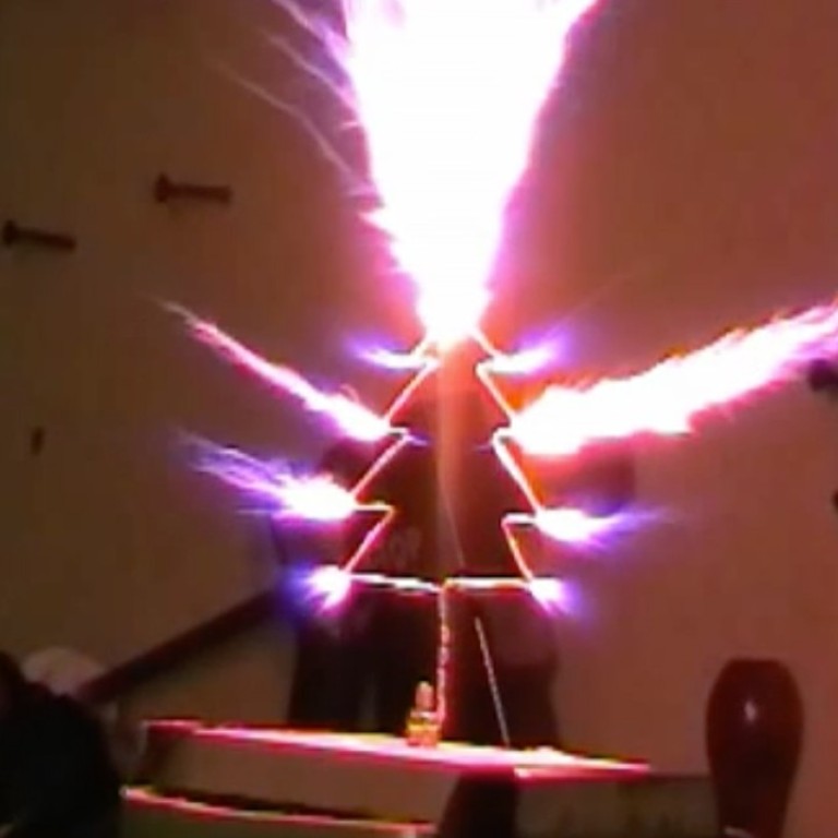 11 creative Christmas tree solutions Melania Trump, eat your heart