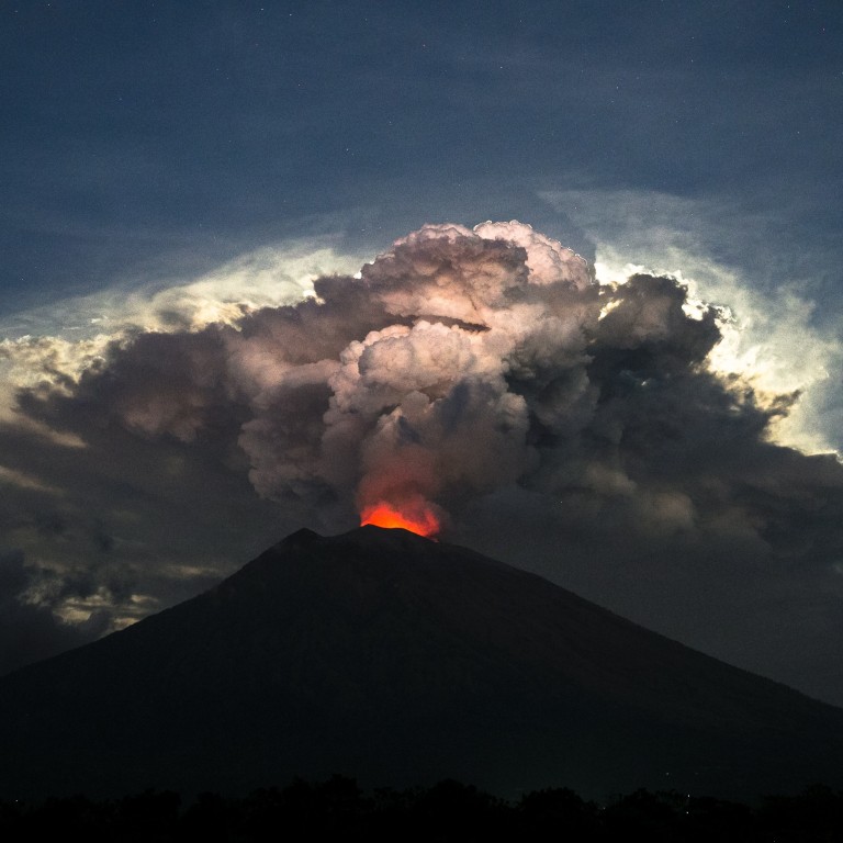 Bali Volcano Mount Agung Shoots Burst Of Ash Week After Anak Krakatoa Eruption Triggered Deadly Indonesia Tsunami South China Morning Post