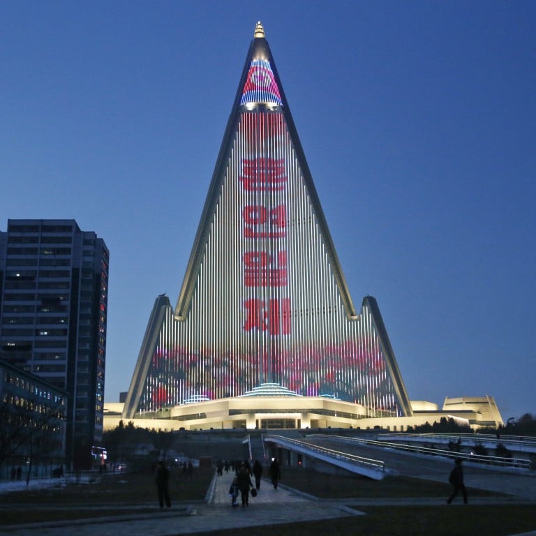 Ryugyong The World S Tallest Empty Hotel Dazzles North