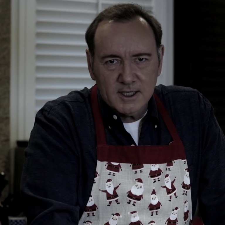 Kevin Spacey’s paparazzi pizza party after bizarre YouTube video ...