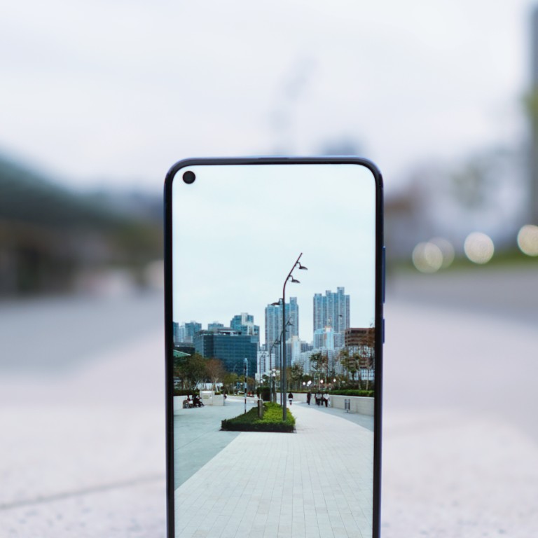 Honor View 20 first look holepunch selfie camera replaces notch, and