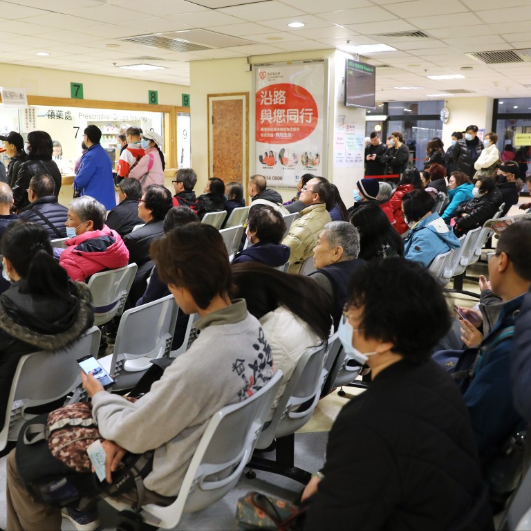 Hong Kong Hospital Wards Packed Like Chinese Restaurants