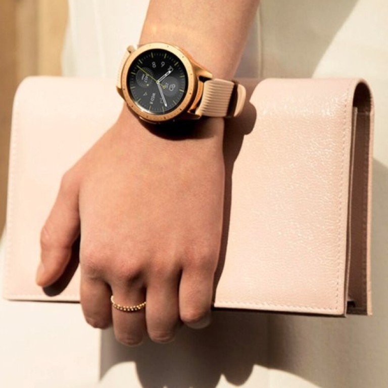 Часы samsung gold. Samsung Galaxy watch 42mm. Samsung Galaxy watch 42mm Rose. Самсунг галакси вотч 42 мм розовое золото. Часы женские самсунг Galaxy watch 42мм.