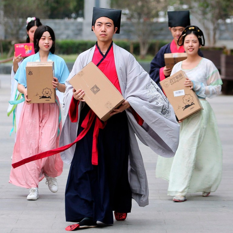 Is Ancient Chinese Clothing Fad More Cosplay Than Nod To Cultural
