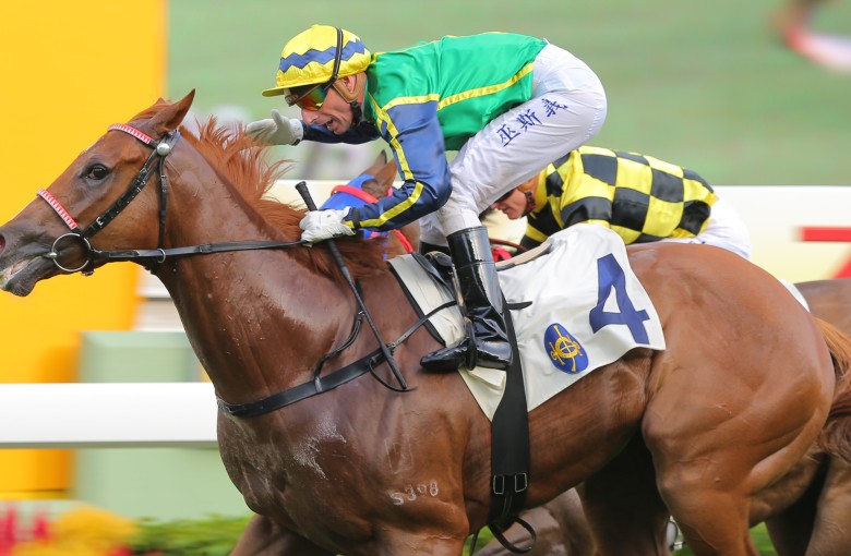 Gerald Mosse guides Blizzard to victory at Sha Tin in July 2015. Photos: Kenneth Chan