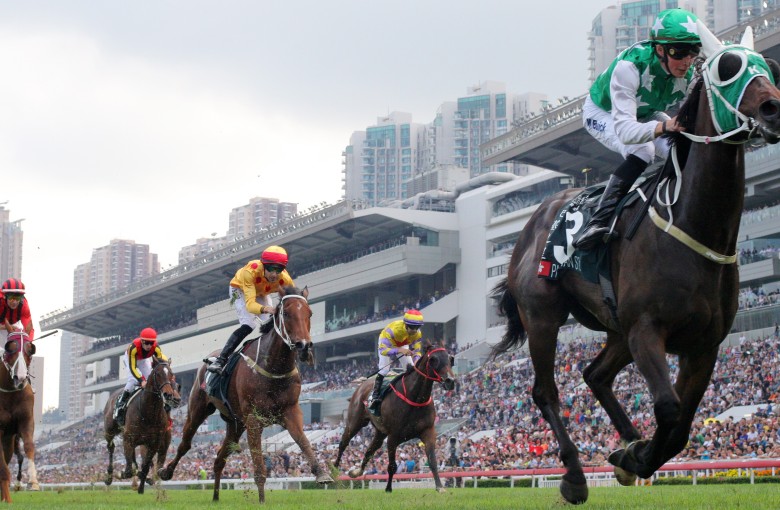 William Buick guides Pakistan Star to victory in the QE II Cup. Photos: Kenneth Chan