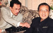 Anwar Ibrahim, then deputy prime minister (right), with prime minister Mahathir Mohamad in 1997. Photo: AFP