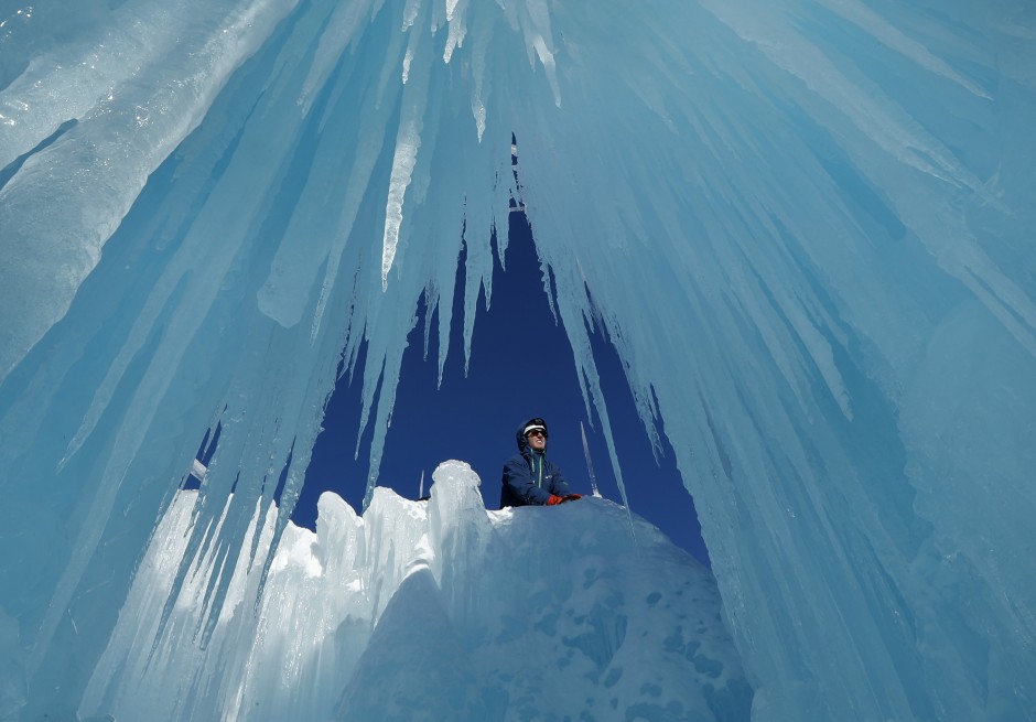 Ice Castles Creates A Frozen Winter Wonderland South China