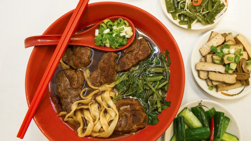 Taipei S Beef Noodle Restaurants Take On Us And Anese Fast Food Ralph Jennings