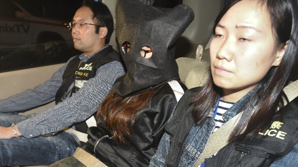 Waitress 21 Arrested After Two Hong Kong Teens Lose Hk110000 In 