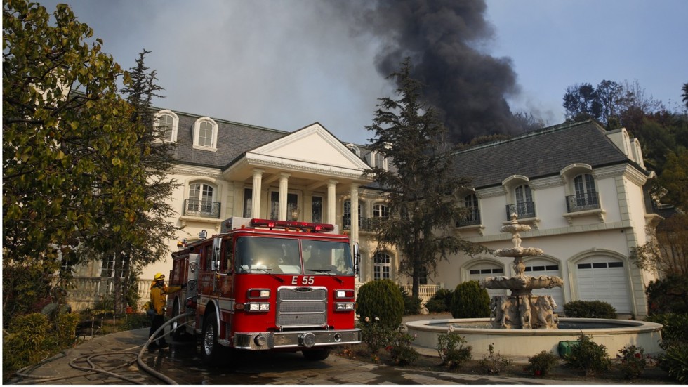 Rupert Murdoch’s mansion among homes threatened by California fires as