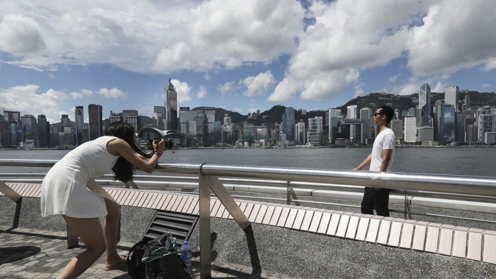 Sweltering 2017 puts Hong Kong on
