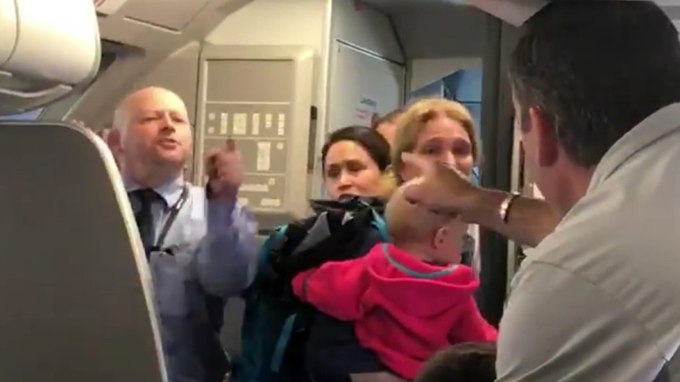 Air rage: how airlines cope in social media age with 