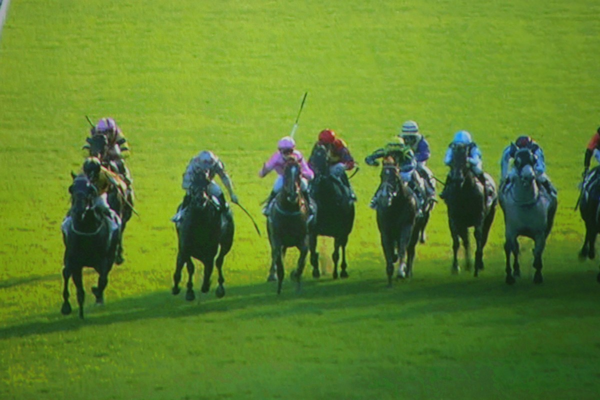 Joao Moreira proves himself to be a magician yet again with his dazzling whip antics on Sun Jewellery.