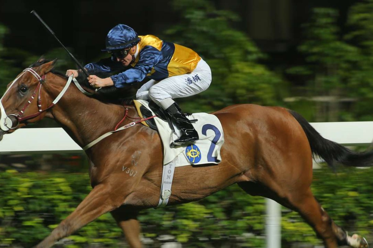 Zac Purton guides Sea Jade to victory at Happy Valley. Photos: Kenneth Chan
