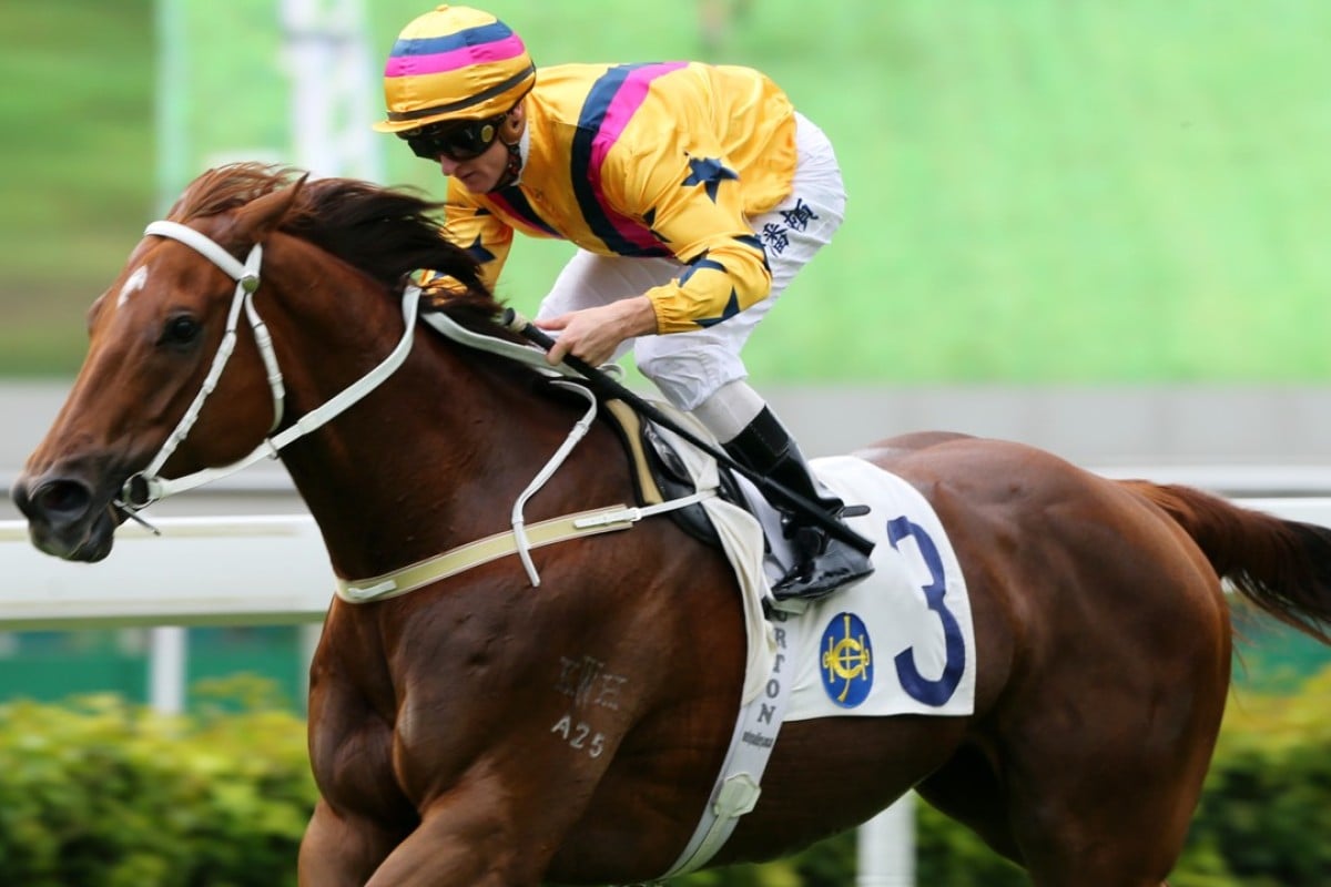 Zac Purton cruises to the line as Winner’s Way scores an easy win at Sha Tin on Saturday. Photos: Kenneth Chan