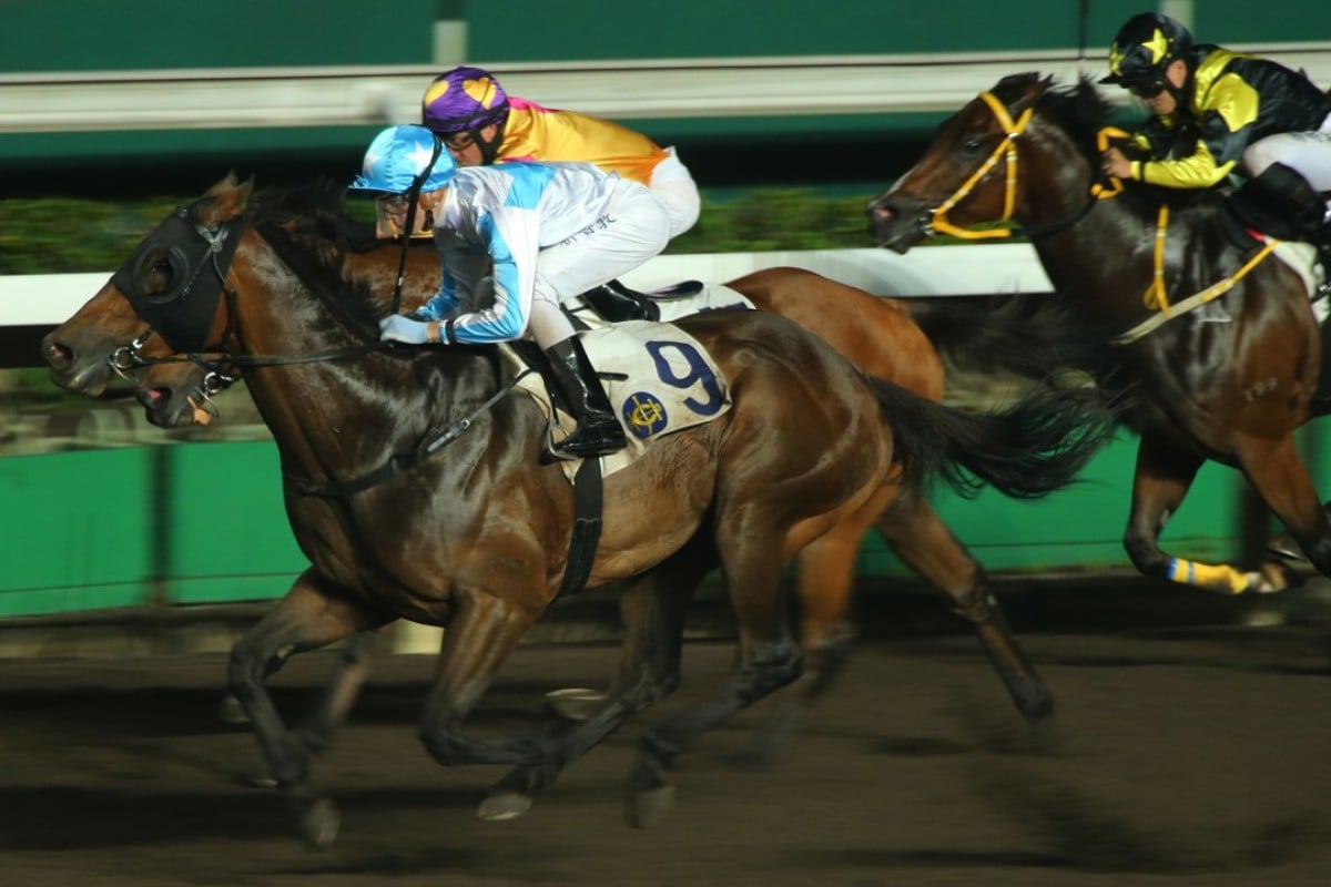 Sam Clipperton and Goldie Flanker swoop over their rivals to win at Sha Tin on Wednesday night. Photos: Kenneth Chan