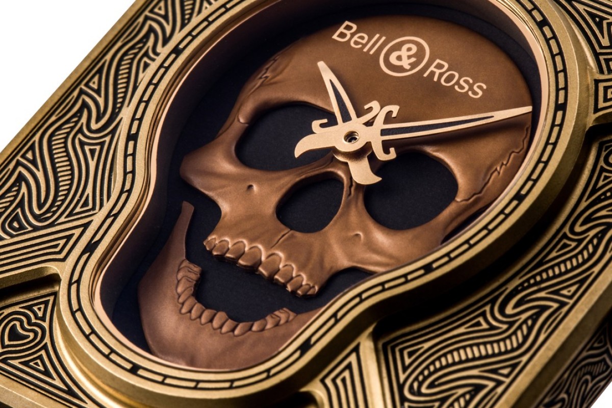 bell and ross skull