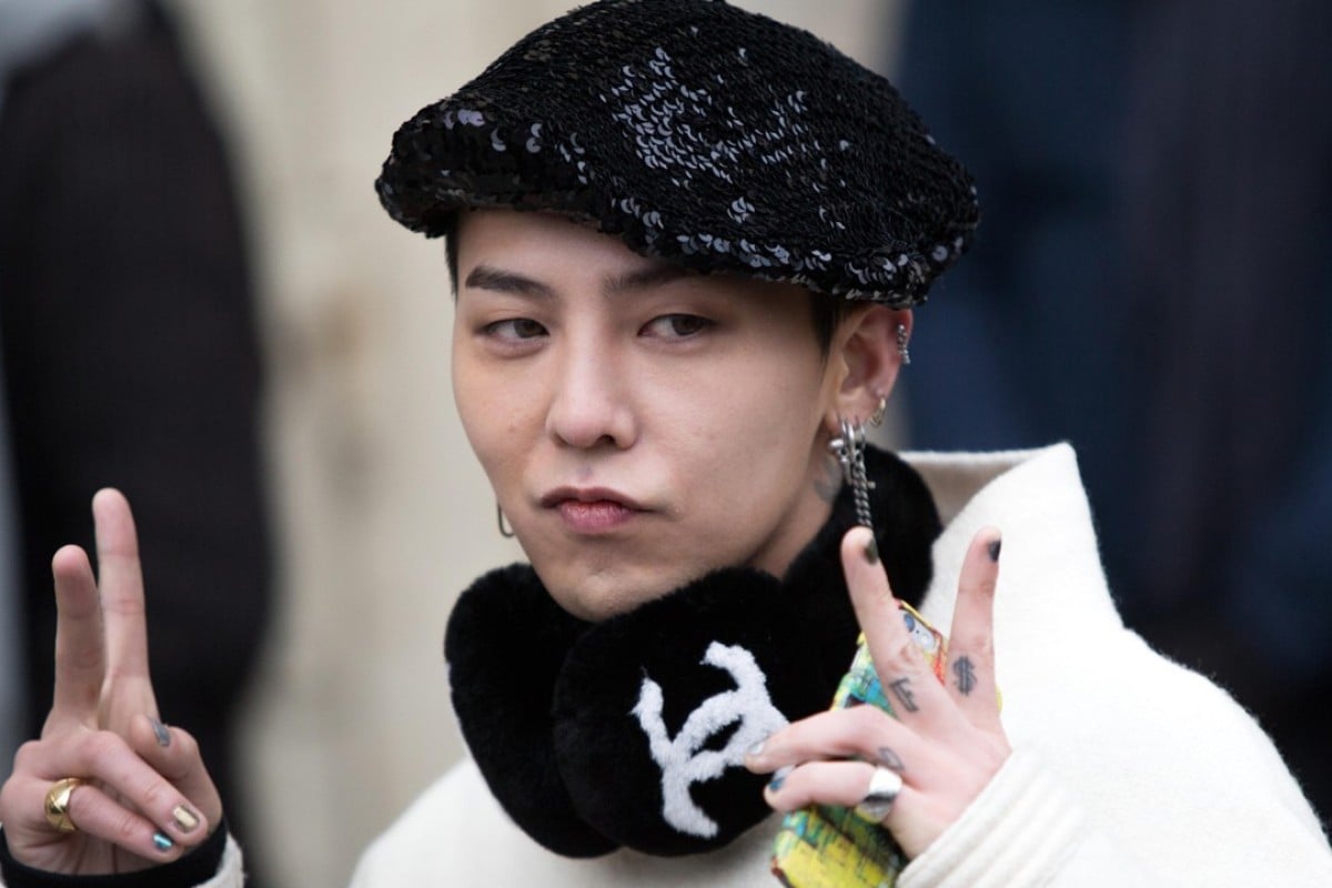 Big Bang's G-Dragon starts serving in the army today ...