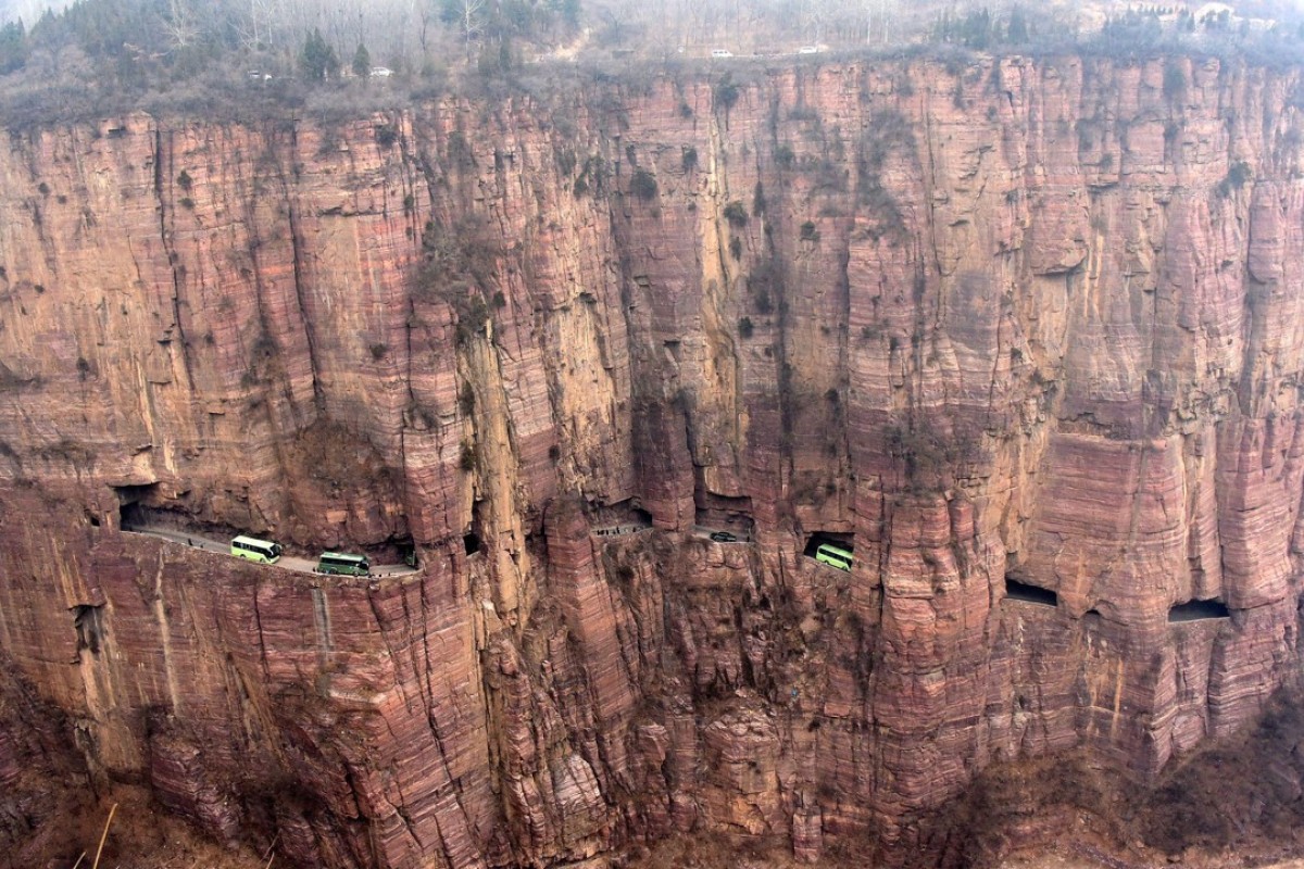 Eight Of The World S Most Dangerous Roads Not For The Faint Hearted   05a19244 46b1 11e8 85b3 Af25d27017e0 1280x720 163010.JPG