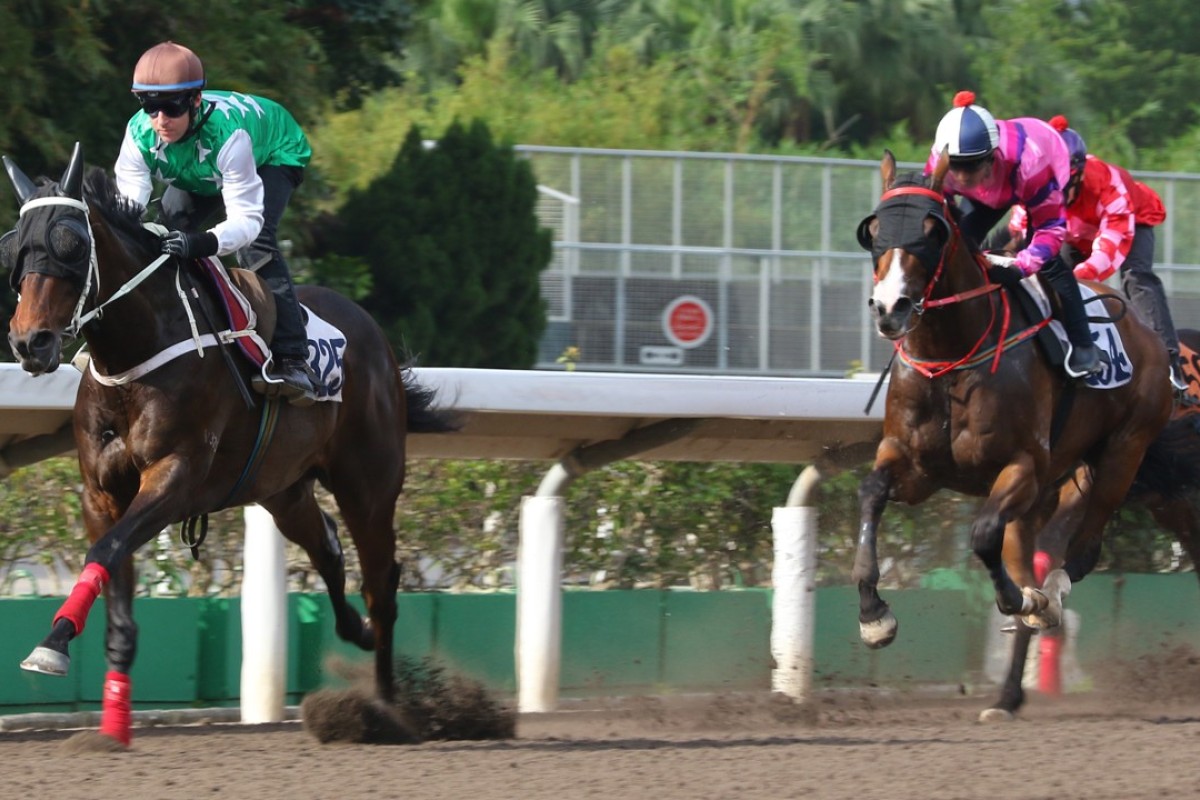 Tommy Berry and Pakistan Star (left) kick clear to win a trial in smart fashion on Friday morning. Photos: Kenneth Chan