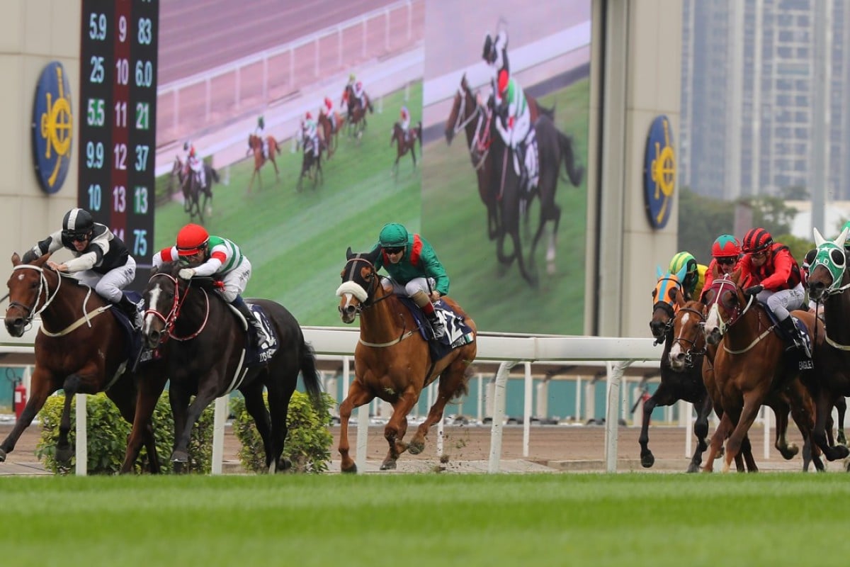 Exultant and Zac Purton fight back to beat Lys Gracieux and Joao Moreira in the Longines Hong Kong Vase at Sha Tin. Photos: Kenneth Chan