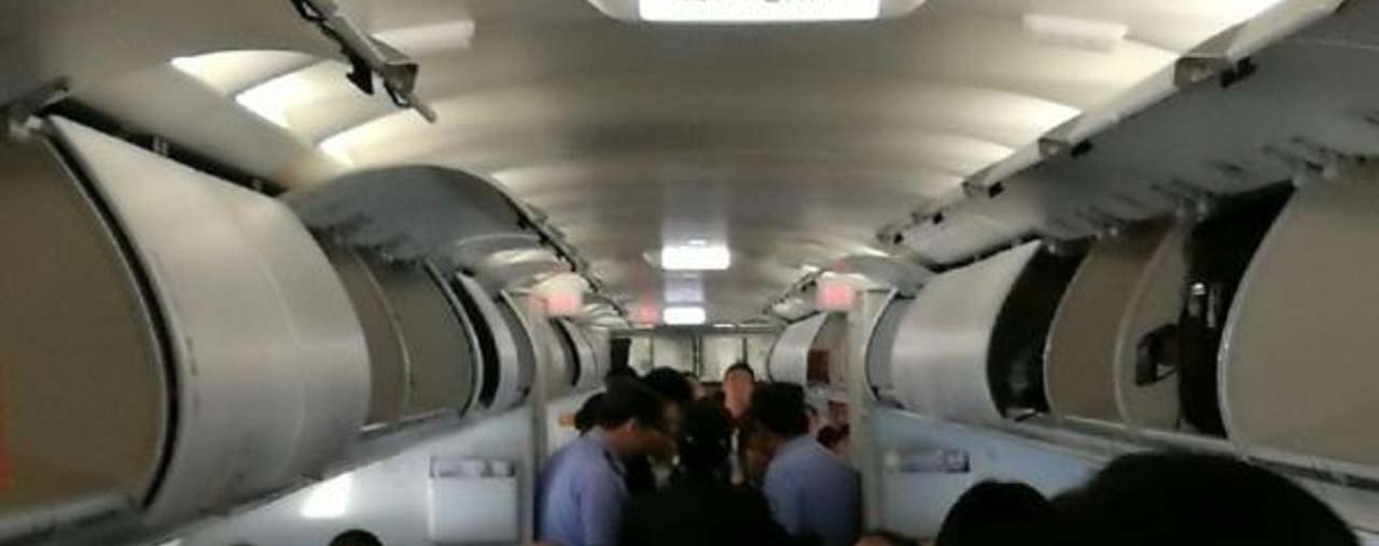 Suspected thief arrested taking cash on board Chinese ...