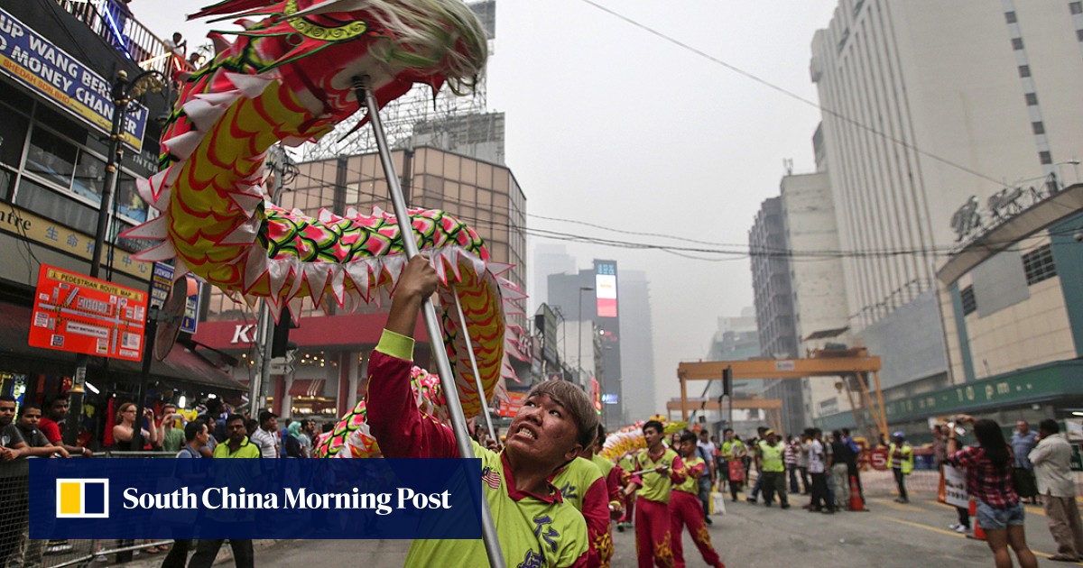 Malaysia air pollution soars to "very unhealthy" levels ...