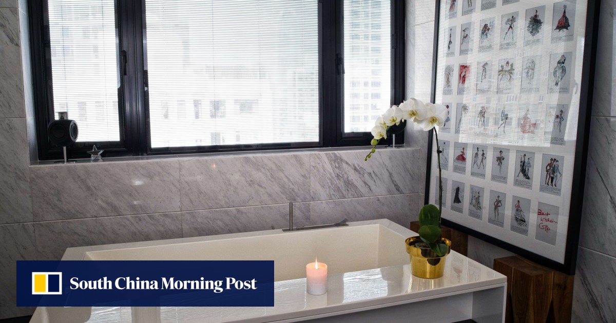 Hong Kong homeowners make bathtub their bathroom's crowning glory