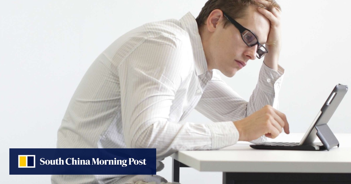 6 exercises to combat the negative effects of sitting at an office desk