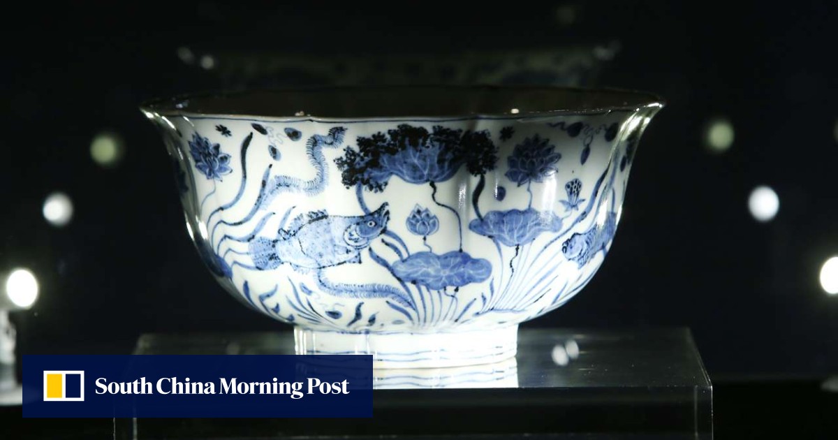 Chinese Porcelain Bowl Sells In Hong Kong For Hk 229 Million