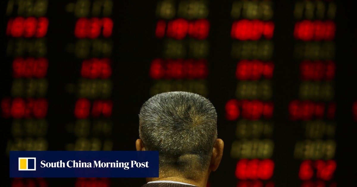 Hong Kong stocks decline on capital outflow concerns South China