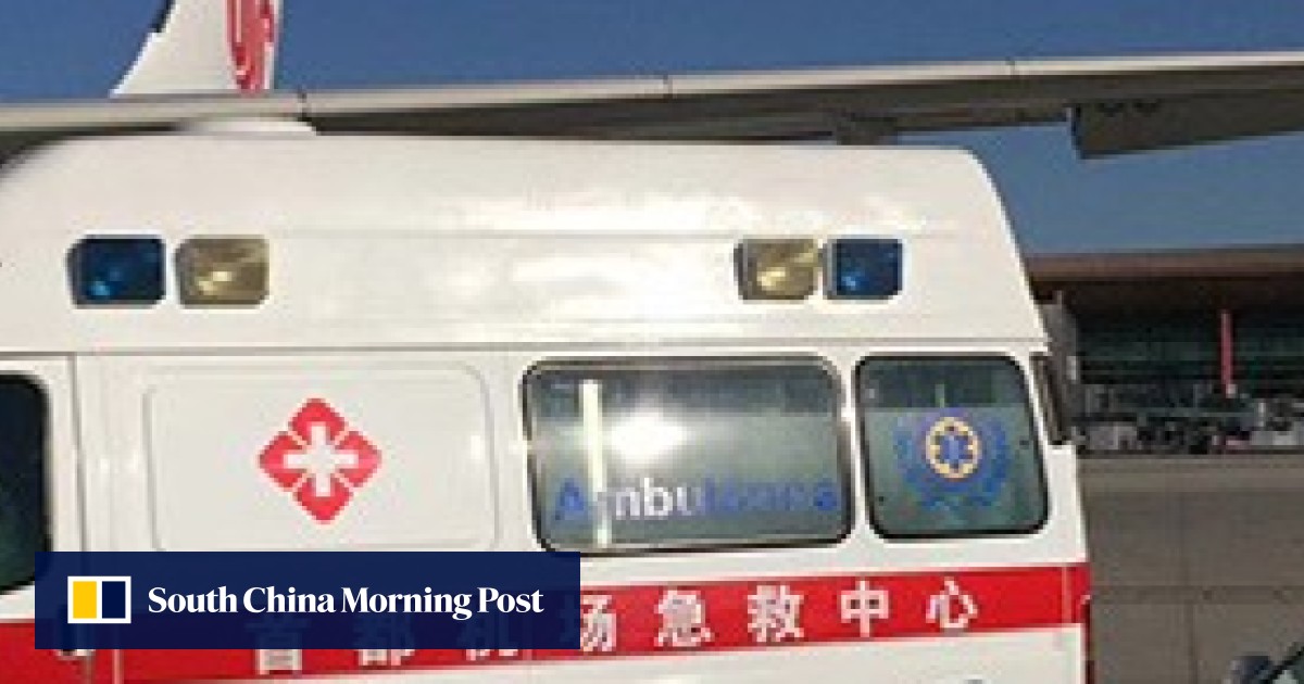 Chinese passenger faints 20 minutes into flight, throws tantrum when