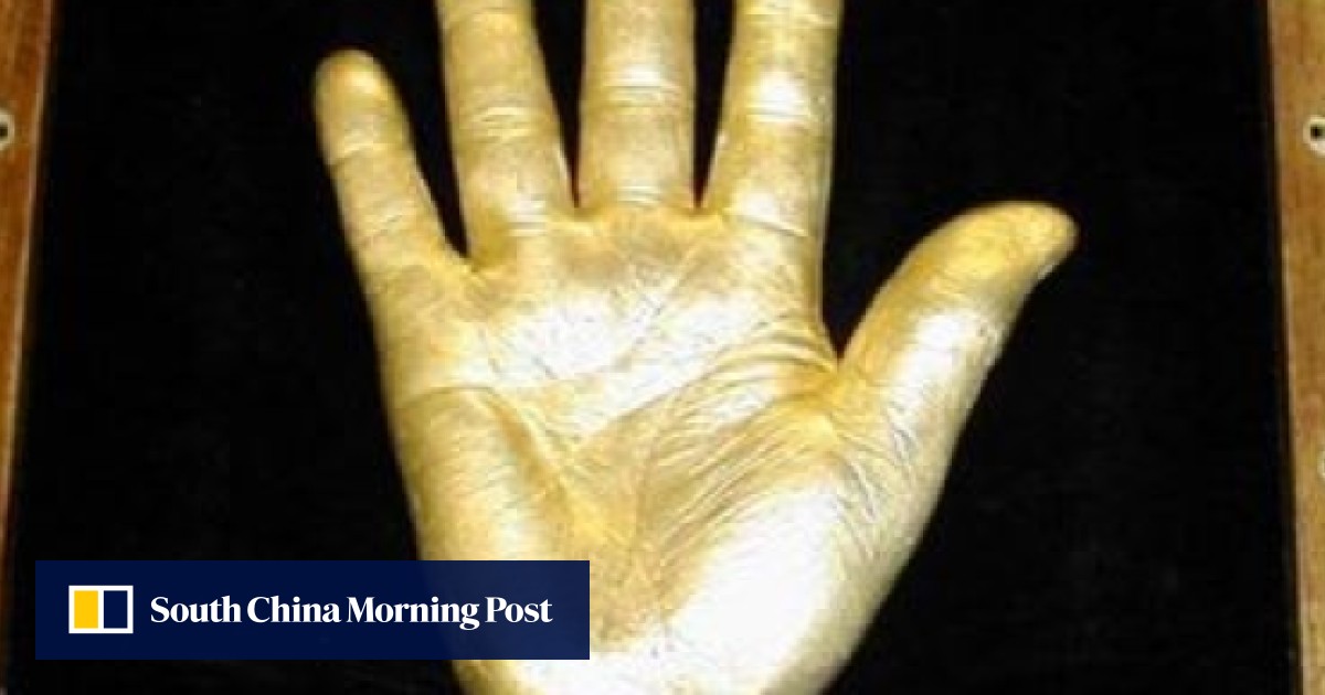 Crypto craze meets 'art': bitcoins used to buy Mandela's ...