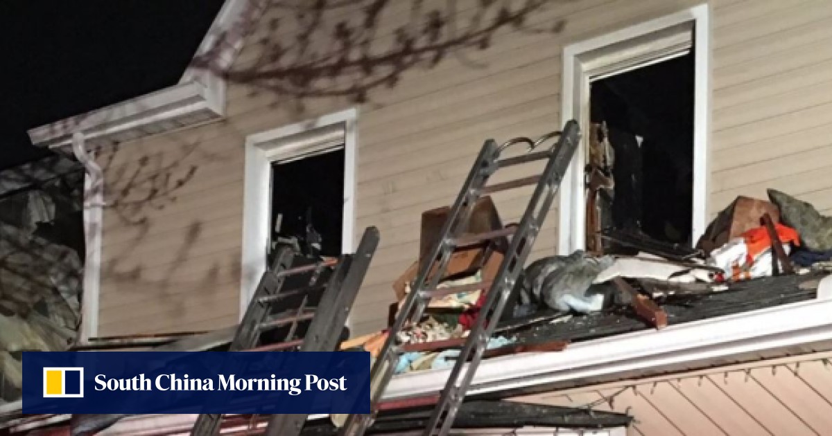 Three killed, eight injured in New York house fire South China