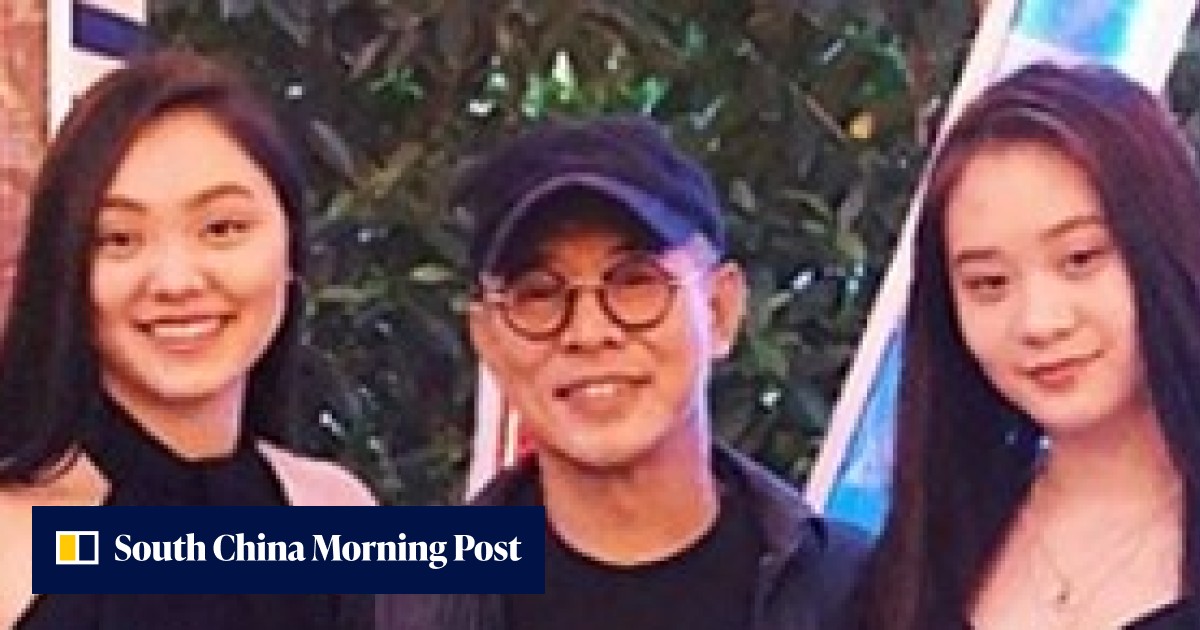 Jet Li Baby Jet Li poses with daughters for Christmas Day picture in rare glimpse ...